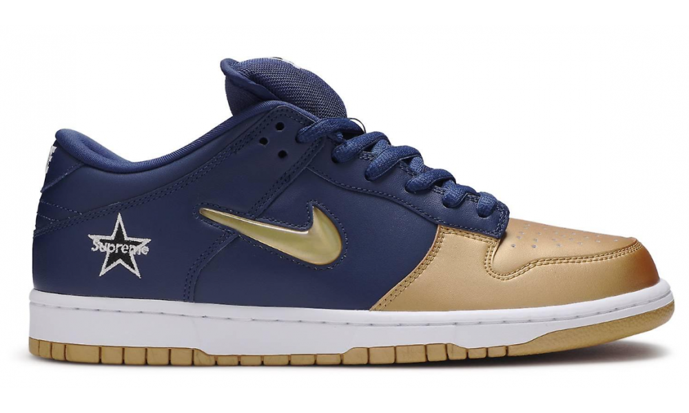 Nike Supreme Dunk SB Low QS Metallic Gold